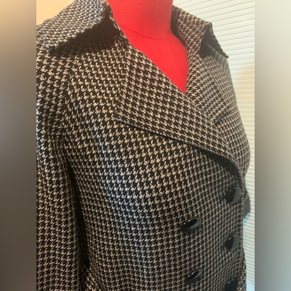 Antonio Melani 3 Button front Closure Size 6 - Picture 7 of 11